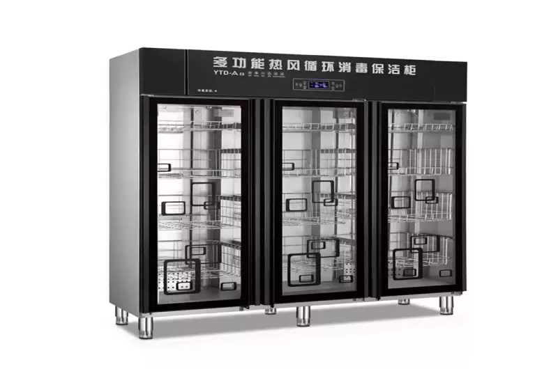 A8多功能保洁柜
